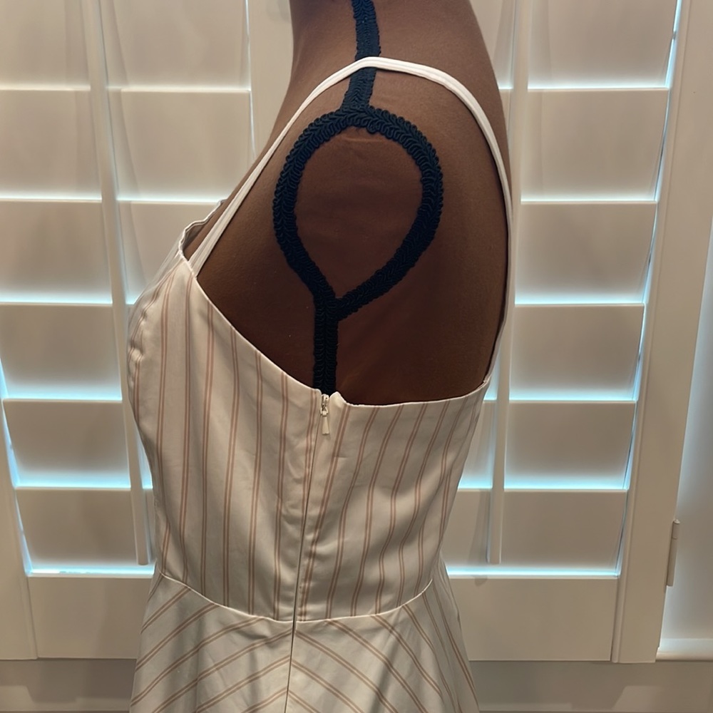 LEITH DRESS - Picture 7 of 11